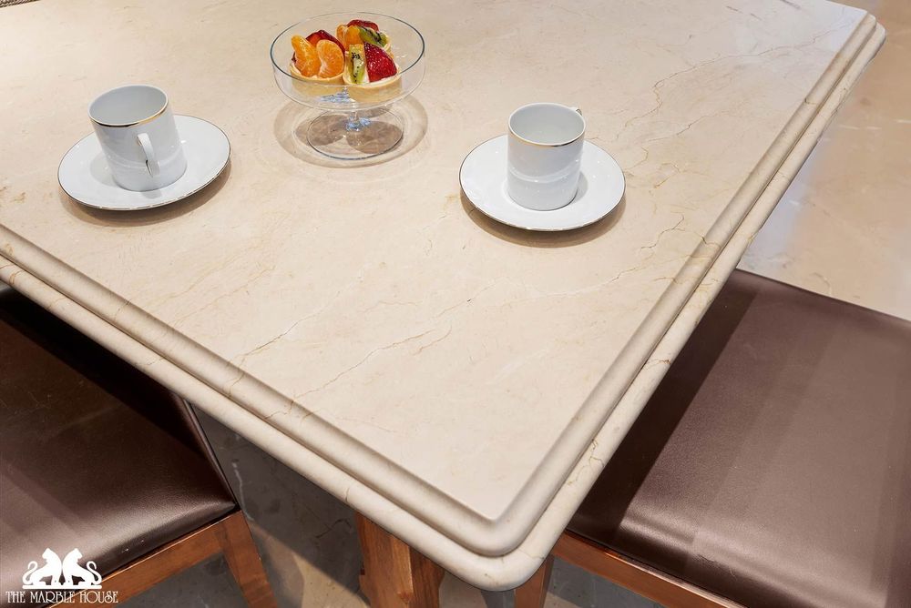 Стол Crema Marfil 1